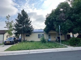 828 Vaughn St, Aurora, CO 80011