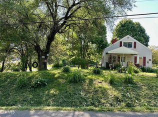 205 Fairridge Rd, Johnson City, TN 37604