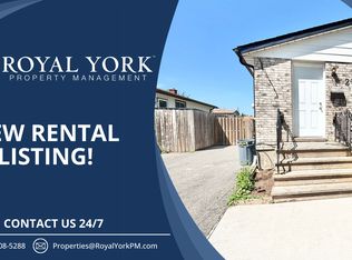 24 Flower St #1, Saint Catharines, ON L2S1G4