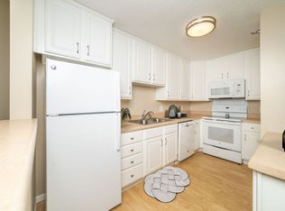 1224 Shakopee Ave E #1743063, Shakopee, MN 55379