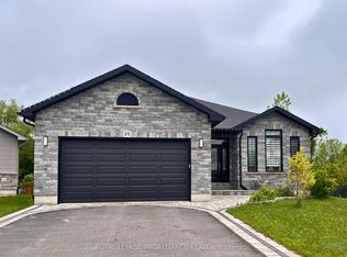 25 Brookfield Cres, Quinte West, ON K8V 0H9