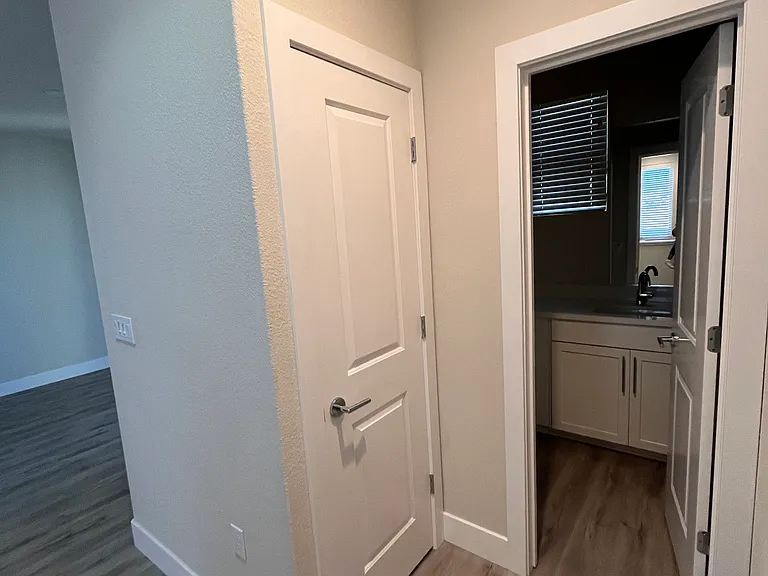 1709 Hazelnut Ln — Photo 75