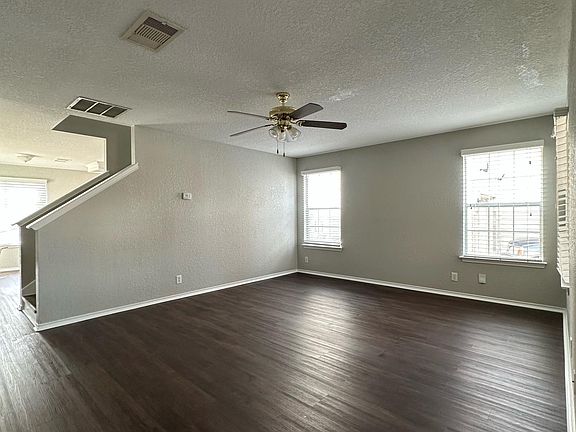2nd image of 1534 Range Fld