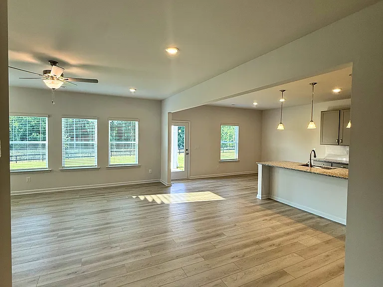 11053 Valmont Way — Photo 16