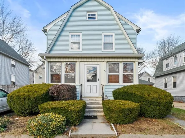 263 Narragansett St, Cranston, RI 02905