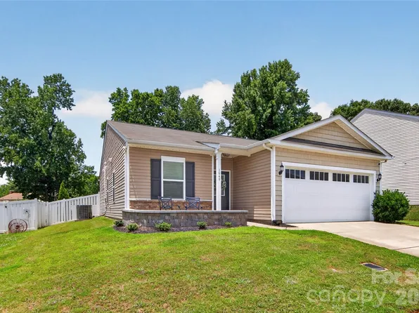 1049 Sweetgum St, Gastonia, NC 28054