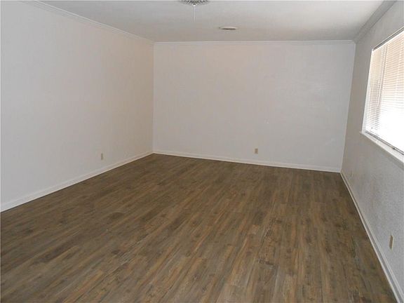 3rd image of 6700 Monterrey Dr