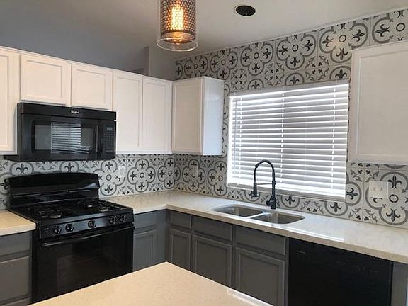 5th image of 4405 Ivory Jade Ave
