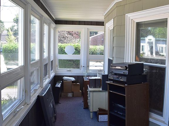 4th image of 18 Ardsley Avenue