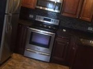 14054 Willow Ln, Midlothian, IL 60445