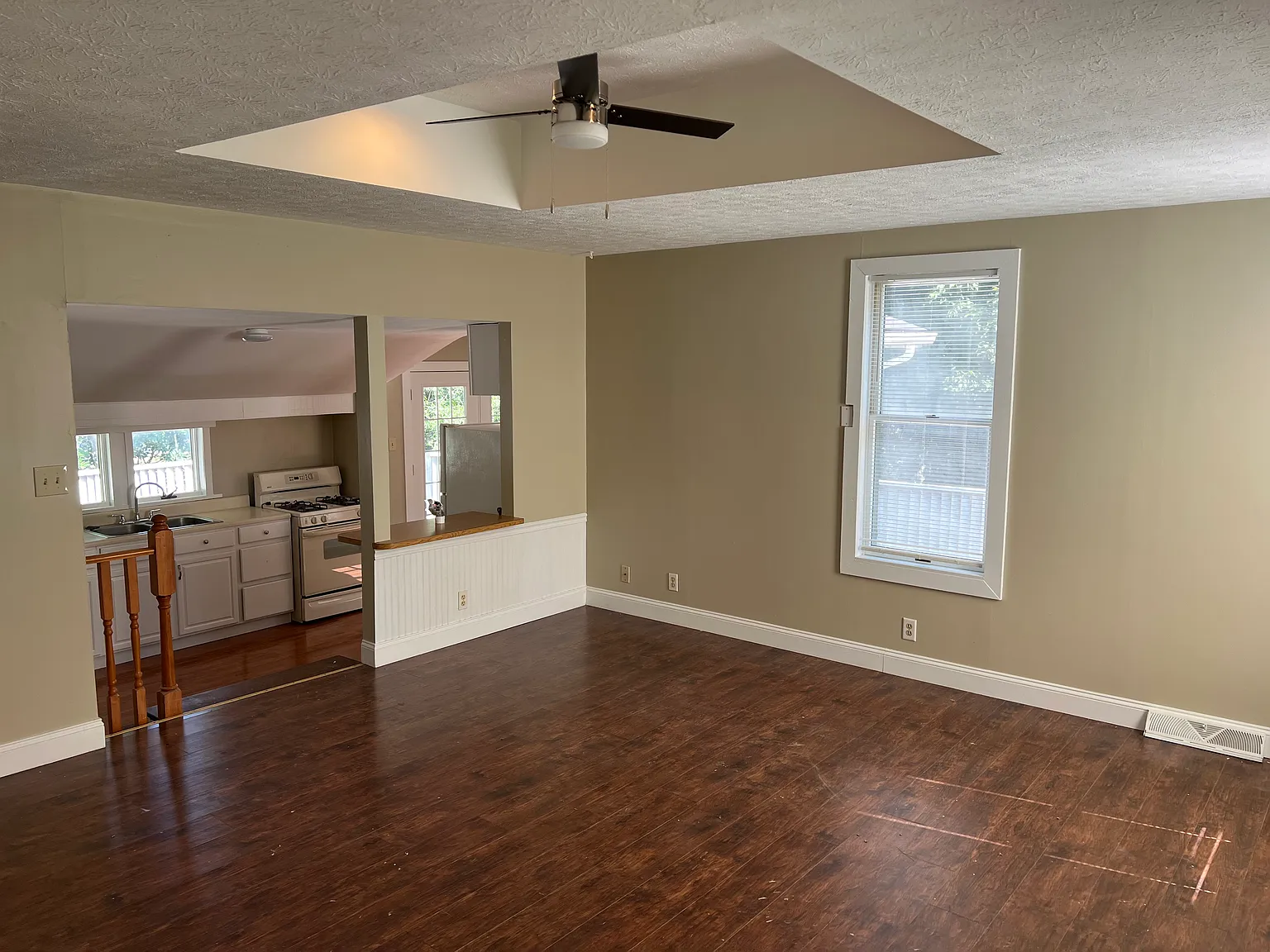 2 bed, 1.5 bath, 954 sqft, $1,200 — Photo 4