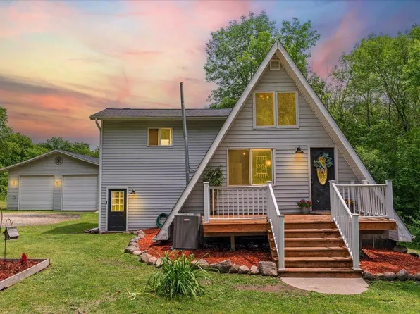 310 90th St, Clear Lake, WI 54005