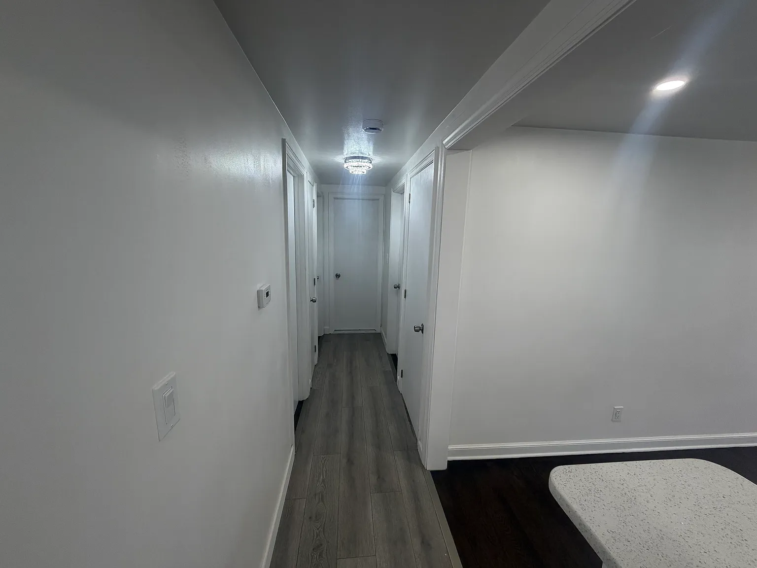 3 bed, 952 sqft, $2,900 — Photo 4