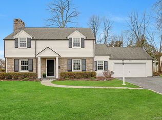 250 Mamaroneck Rd, Scarsdale, NY 10583