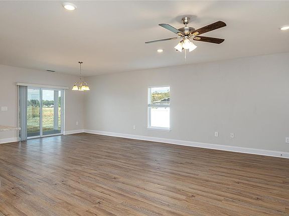 5th image of 2169 Sutton Ridge Ave