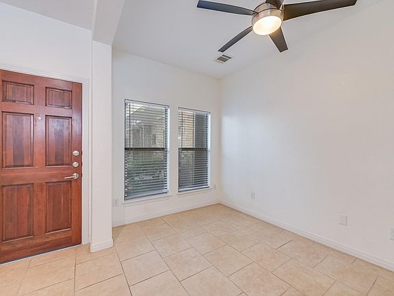 4th image of 1115 Kinney Ave APT 9