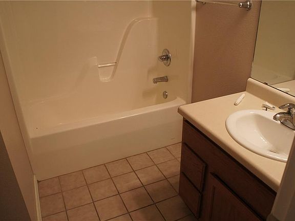 5th image of 2156B Kristy Ln