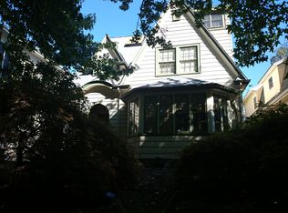 938 20th Ave E, Seattle, WA 98112