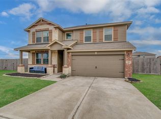 218 White Wing Ln, Sealy, TX 77474