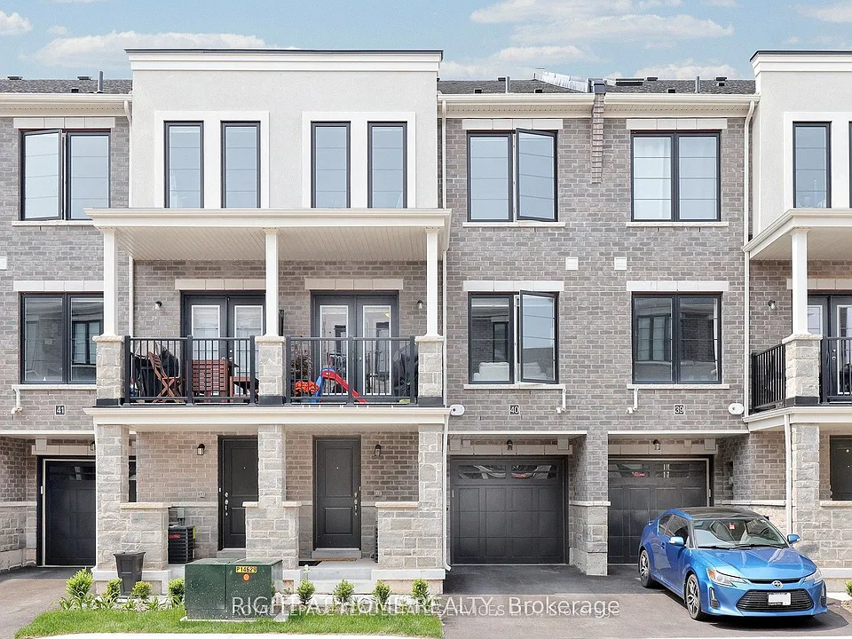 383 Dundas St E #40