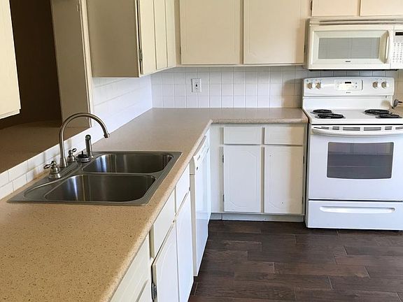 Spacious kitchen