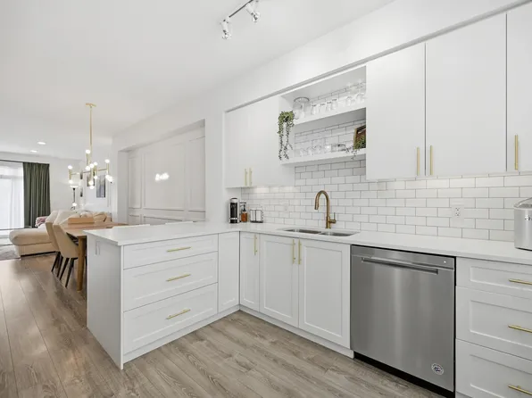 100 Jensen Lakes Blvd #59, Saint Albert, AB T8N 7T9