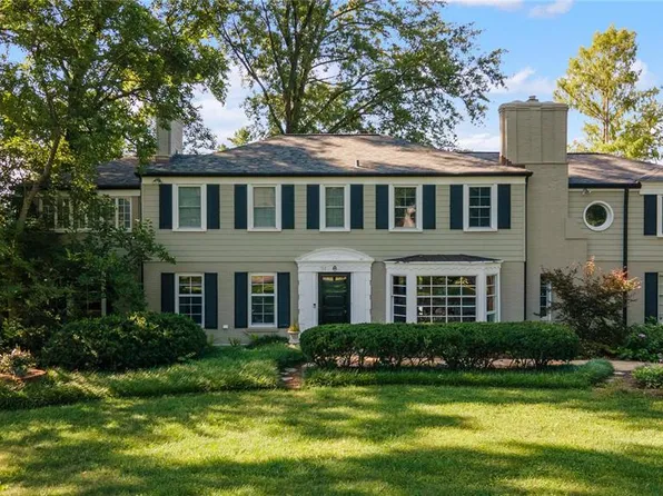 51 Frontenac Estates Dr, Saint Louis, MO 63131