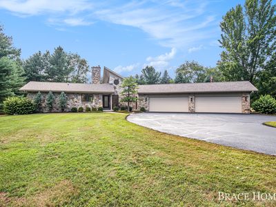 1359 Buttrick Ave SE, Ada, MI, 49301