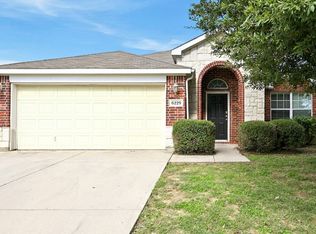 6229 Chalk Hollow Dr, Fort Worth, TX 76179