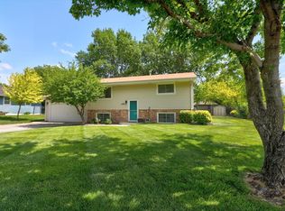 820 Trinity Dr, Newton, KS 67114