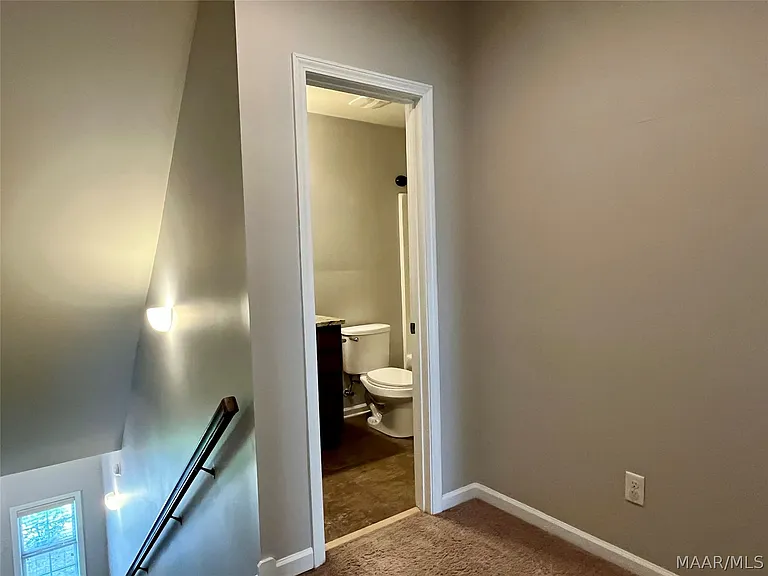 9408 Tillman Ct — Photo 41