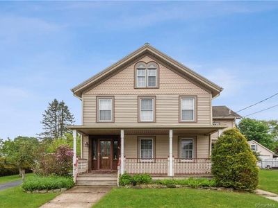 82 Thames St, New London, CT, 06320