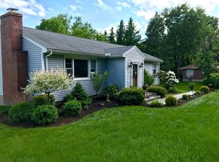 136 Old Tavern Rd, Orange, CT 06477