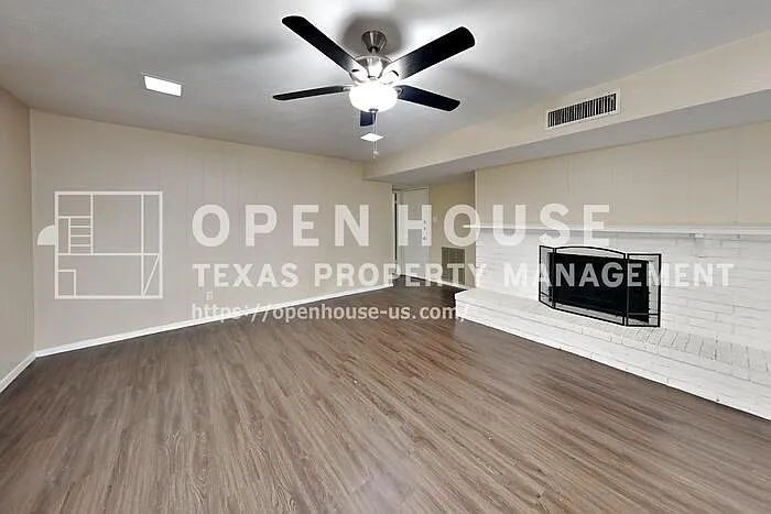 1641 Cumberland Trl — Photo 3
