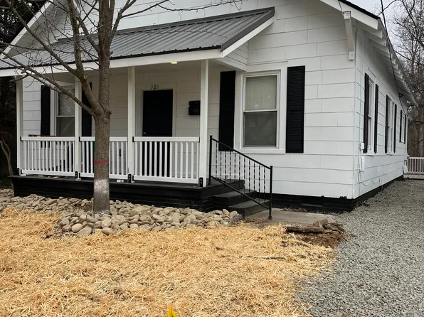 323 Caldwell Ave, Mooresville, NC 28115