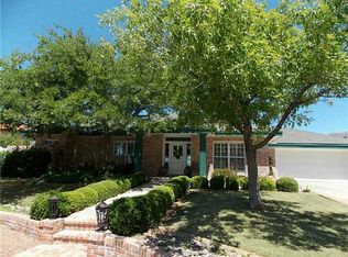 5833 Via Cuesta Dr, El Paso, TX 79912