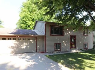 5113 S Drexel Dr, Sioux Falls, SD 57106