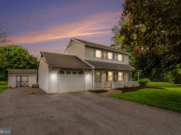 685 S Middlesex Rd, Carlisle, PA 17015