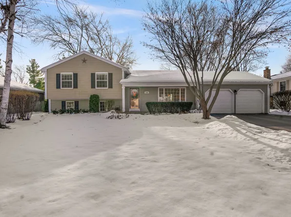 1342 Chillem Dr, Batavia, IL 60510