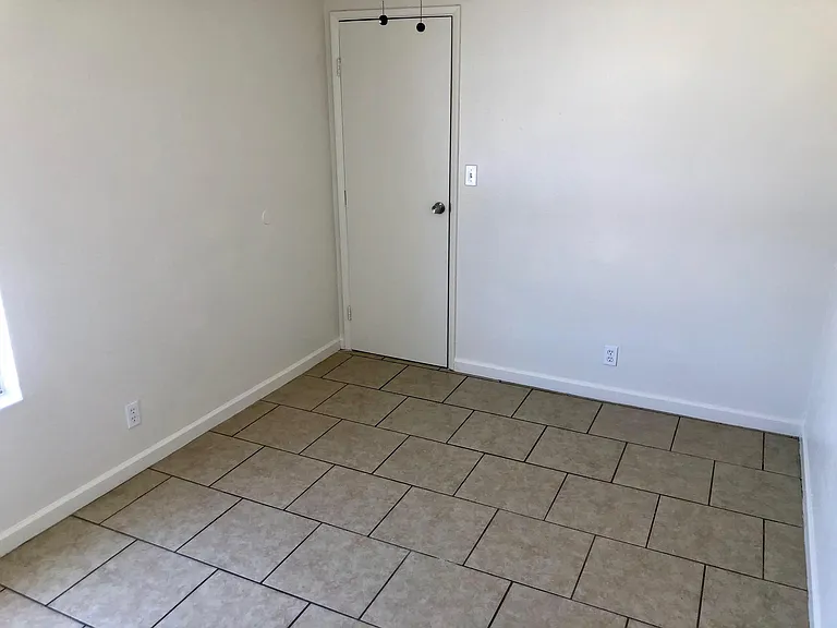 262 W 8th Ave #173 — Photo 11