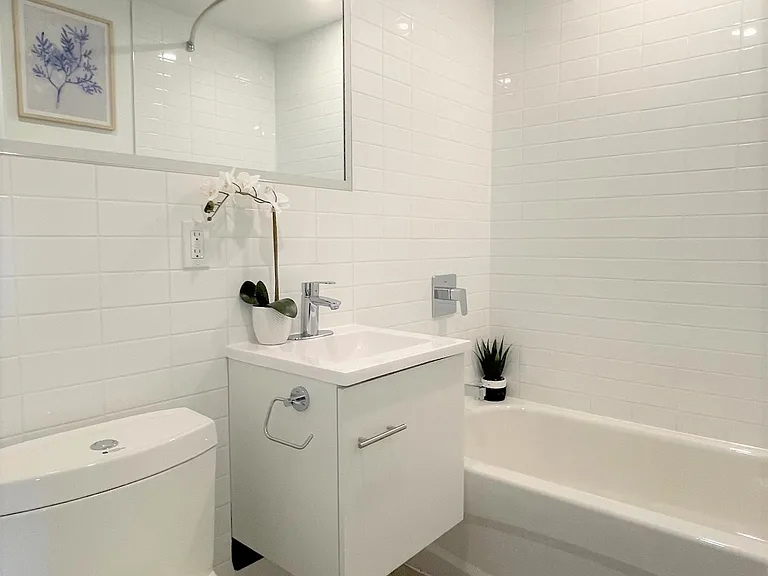 1191 Birchmount Rd — Photo 7