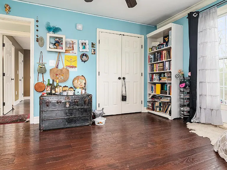 1097 Underwood Rd — Photo 30
