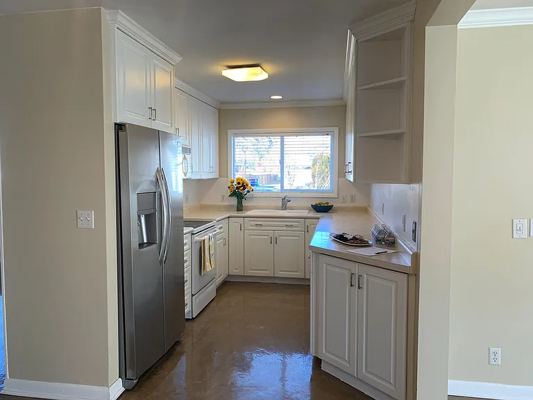 1408 E Linda Rosa Ave — Photo 6