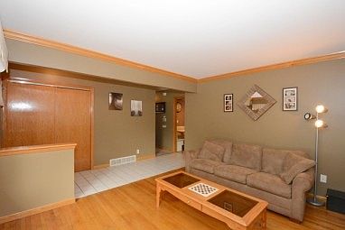 4th image of 4700 W Donges Ln