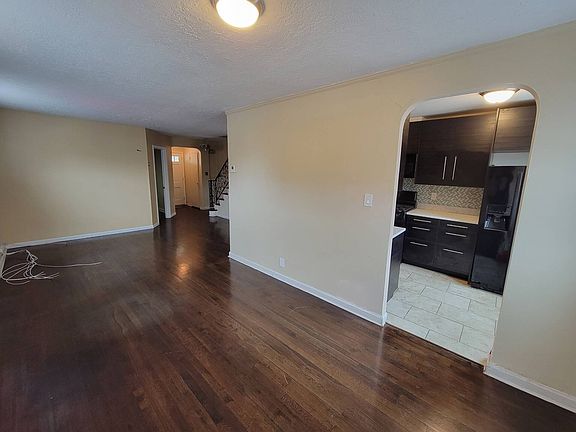 3rd image of 5623 Fillmore Ave