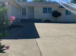 1250 Gabriel St APT 2, Redding, CA 96003