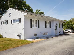 1137 Ocean Ave, New London, CT 06320