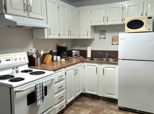 4752 55th St #2, Red Deer, AB T4N 2J1