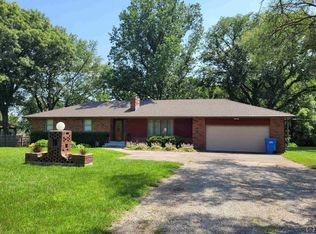2633 NE 39th St, Topeka, KS 66617