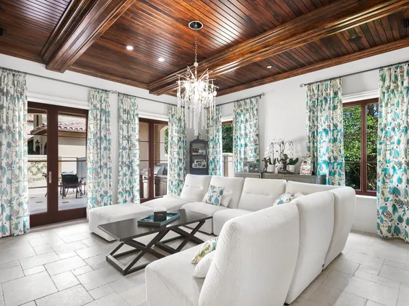 306 Villa Drive, Jupiter, FL 33477